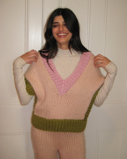 Hope Macaulay Delilah Chunky Knit Vest Knitting Pattern