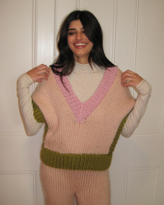 Hope Macaulay Delilah Chunky Knit Vest Knitting Kit